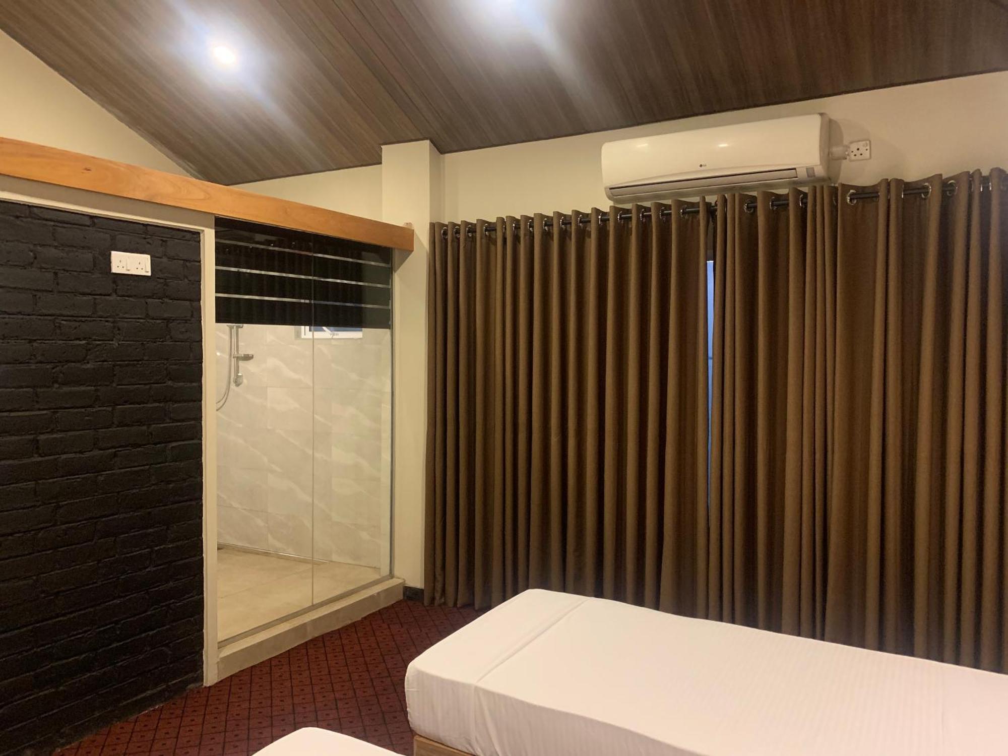 Pub Ceylon Hostel Елла Екстер'єр фото