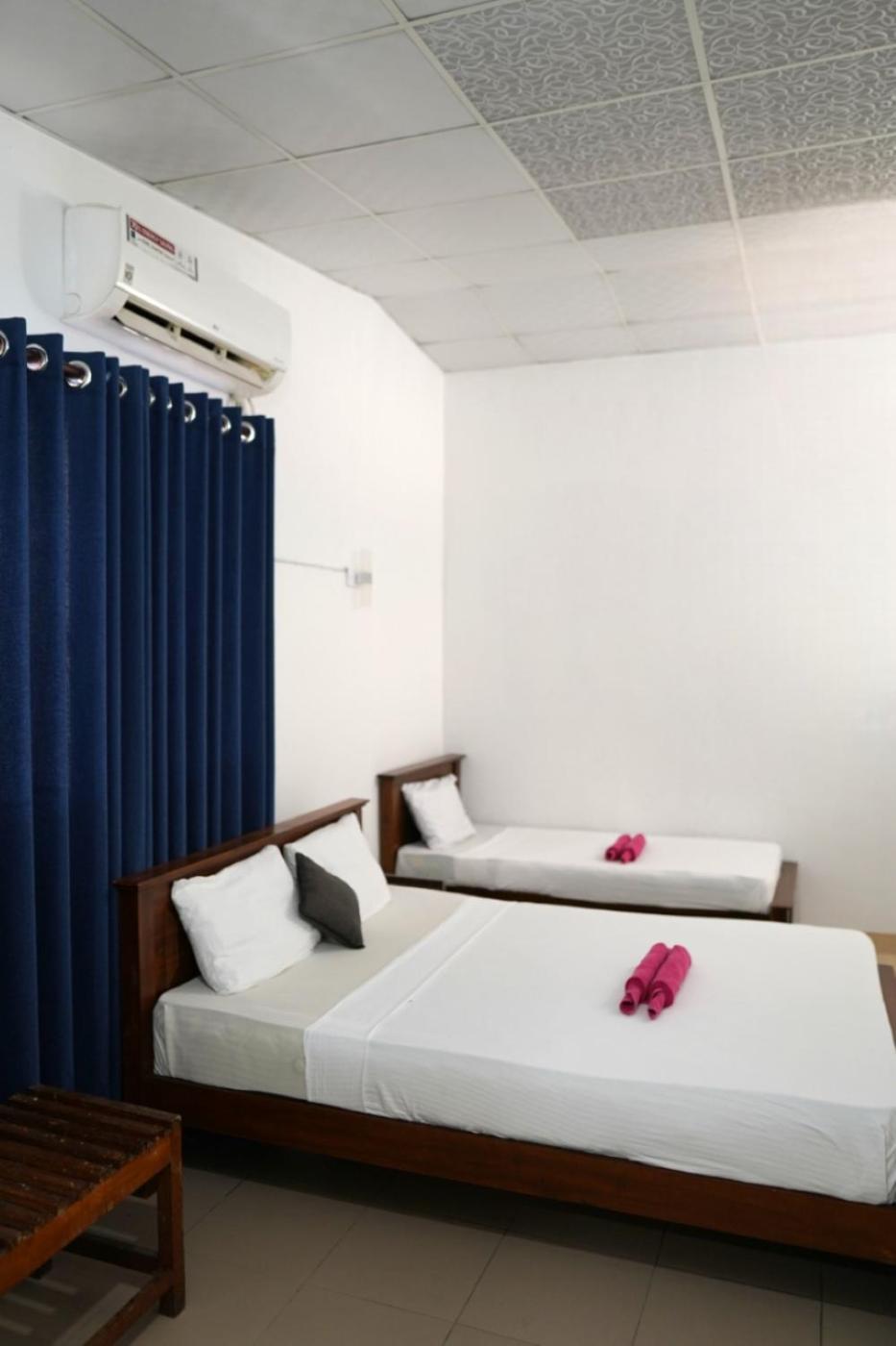 Pub Ceylon Hostel Елла Екстер'єр фото