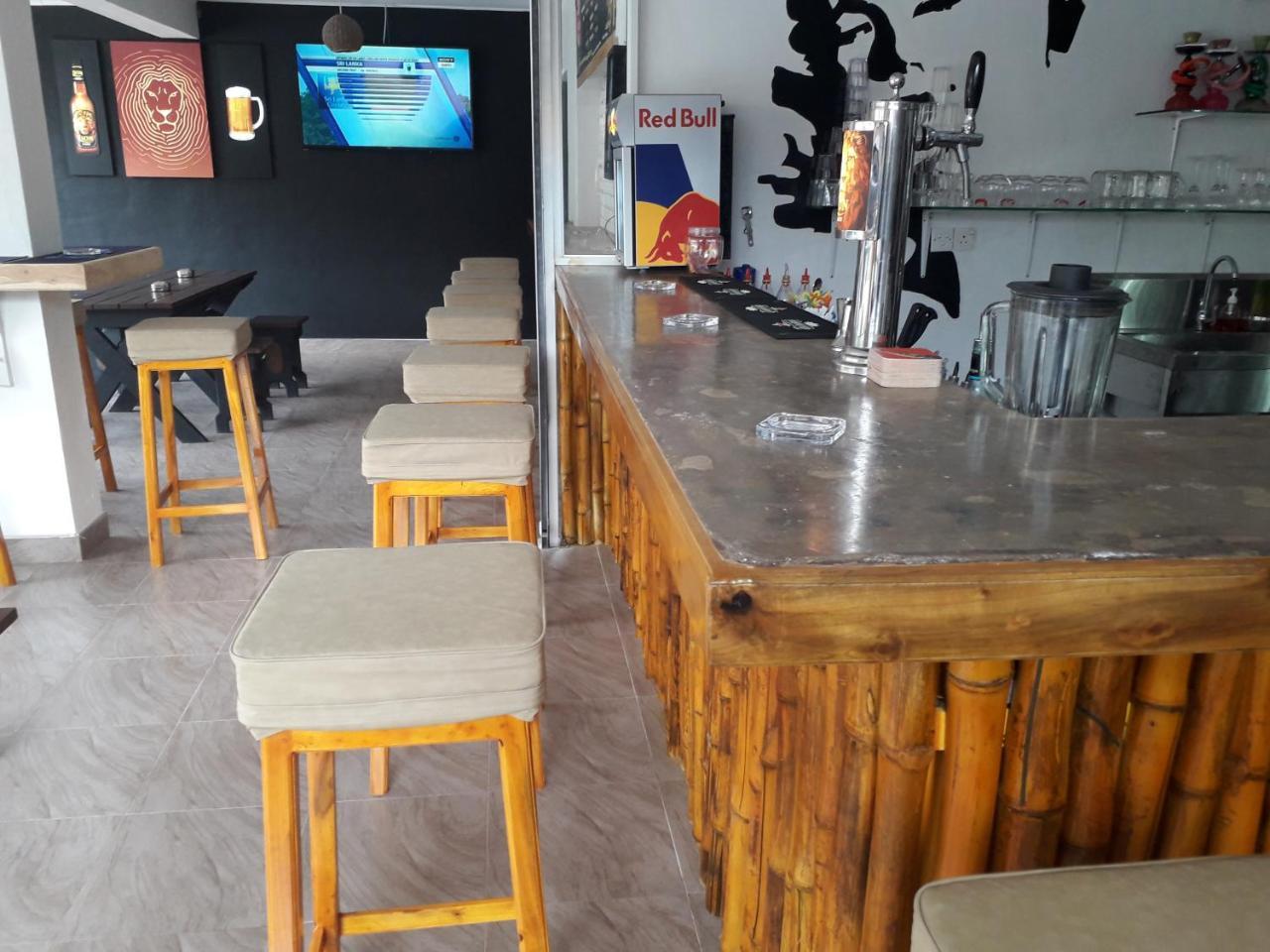 Pub Ceylon Hostel Елла Екстер'єр фото